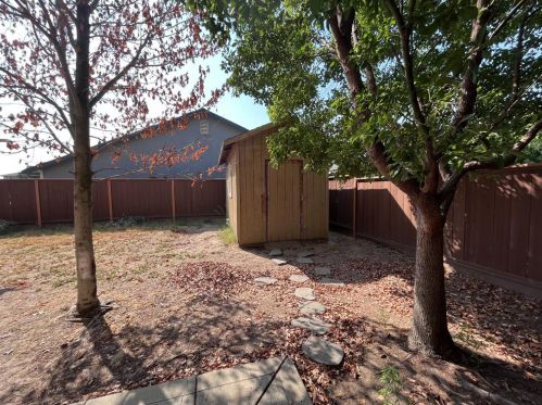 6675 Bruins Ct, Winton CA  95388-9671 exterior