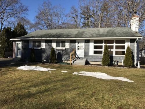 17 Portsmouth Rd, Amesbury, MA 01913-3831