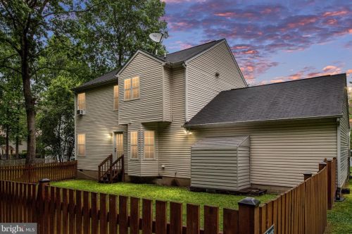 5113 Queensbury Cir, Fredericksburg, VA 22408-1824