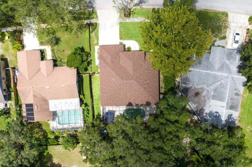 1224 Windsor Way, Lutz FL  33559-7320 exterior