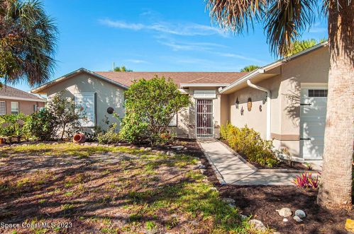 1549 Dewitt Ln, Sebastian, FL 32958-6576