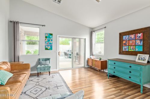 17848 15th St, Phoenix AZ  85022-1296 exterior