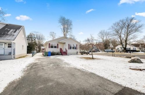 131 Watkins Ave, Middletown NY  10940-4530 exterior