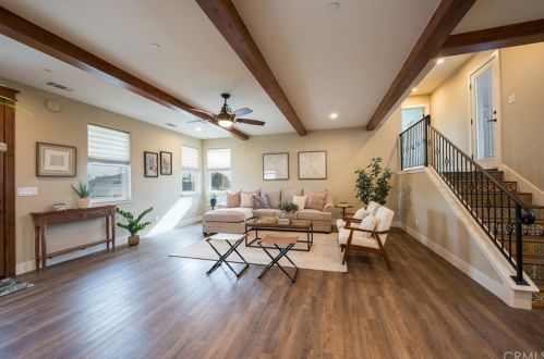 998 Saratoga Ave, Pismo Beach, CA 93433-1720