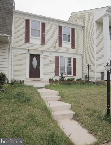 13483 Old Dairy Ct, Herndon, VA 20171-3366