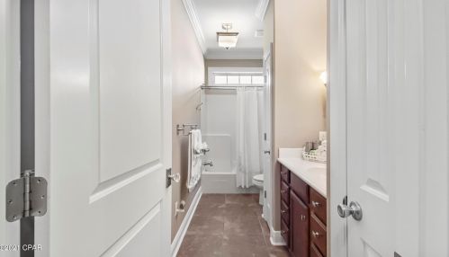 1724 40th Pl, Lynn Haven FL  32444-5304 exterior