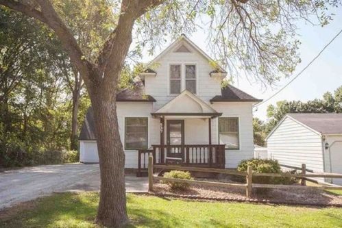 537 Martin Rd, Waterloo IA  50701-3846 exterior