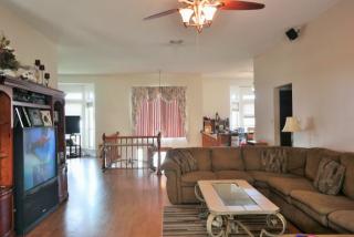325 Southwood Dr, Gretna, LA 70056-7868