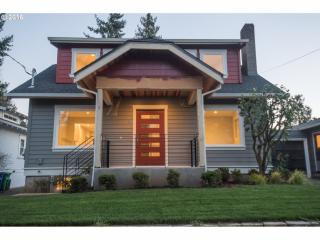 3402 Tibbetts St, Portland, OR 97202-1847