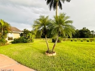 19498 Poppytree Ct, Lehigh Acres, FL 33936-7322