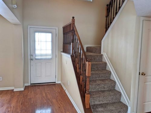 1575 Apple Ct, Amelia, OH 45102-2195