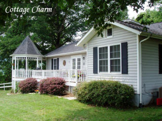 116 Blue Sky Ln, Hendersonville, NC 28792-7139
