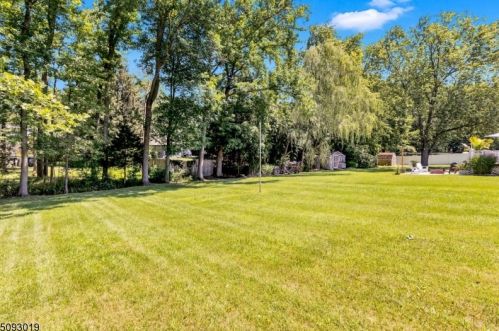 73 Glenwood Rd, Fanwood NJ  07023-1422 exterior