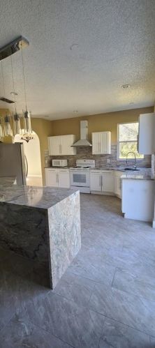 12648 Enclave Dr, Orlando FL 32837-6211 exterior