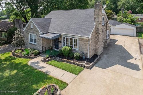 929 Southview Rd, Louisville, KY 40214-3413