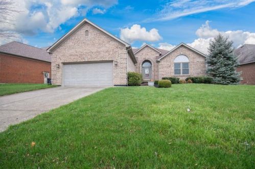 232 Park Lakes Dr, Richmond, KY 40475-3824