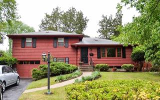90 Fishtown Rd, Mystic, CT 06355-2012