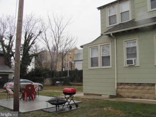 21 Collingswood Ave, Camden NJ  08107-1203 exterior