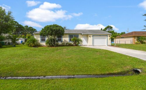 1858 Gifford St, Fort Pierce, FL 34952-6643