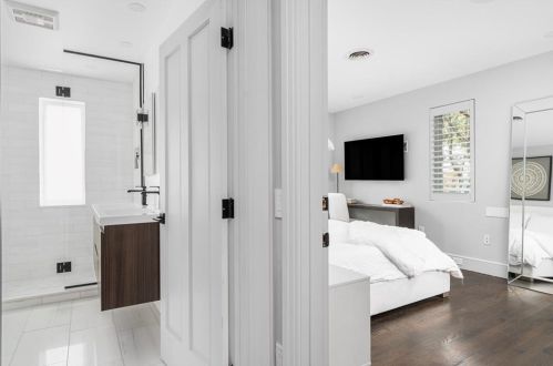 154 Arlington Ave, Providence RI  02906-2330 exterior