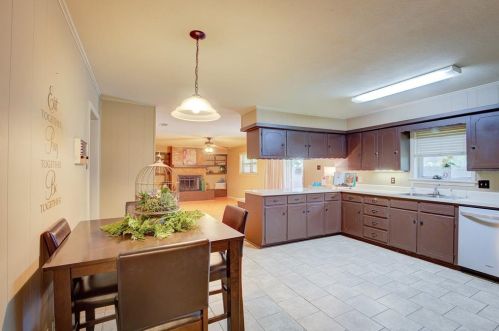 2308 Lange St, Greenville TX  75402-7324 exterior