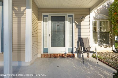 61 Society Hill Way, Tinton Falls, NJ 07724-3803