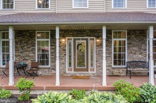 290 Sandy Hollow Church Rd, Paradise Park, PA 17068-9223