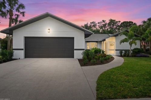 2522 Outrigger Ln, Naples, FL 34104-6907
