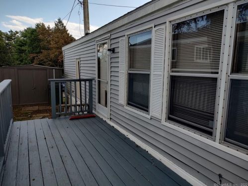 1 Mountain Dr, Huntington, CT 06484-4728