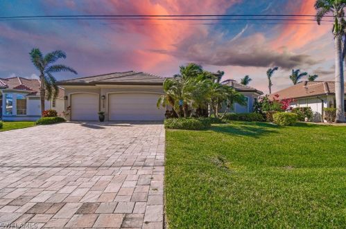 5208 22nd Pl, Cape Coral, FL 33914-6834
