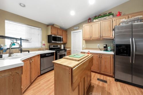 18495 Darin Dr, Perris CA  92570-9187 exterior