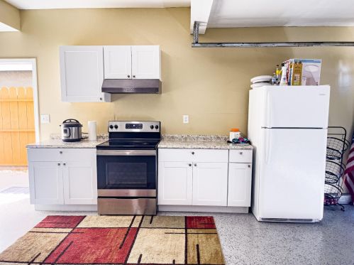 13570 Quartz Way, Lathrop CA  95330-9196 exterior