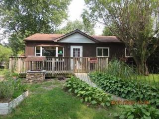 7903 Delmar Ave, Hammond, IN 46324-3334