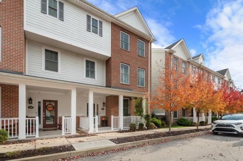 34 Allegheny Ave, Oakmont, PA 15139