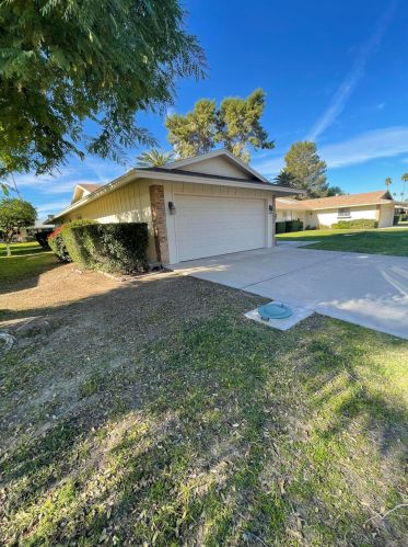 13622 Redwood Dr, Sun City, AZ 85351-2324