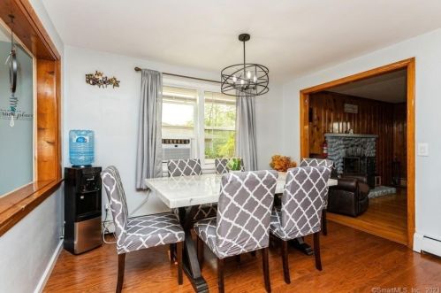 5 Pamela Dr, Wallingford CT  exterior