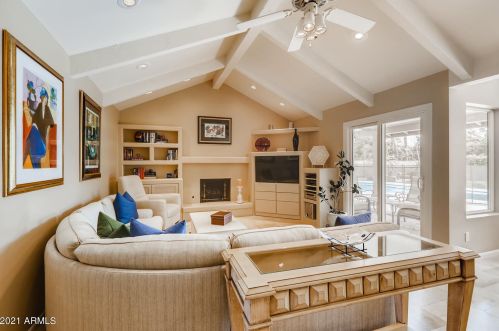 5421 Paradise Dr, Scottsdale AZ 85260-5515 exterior