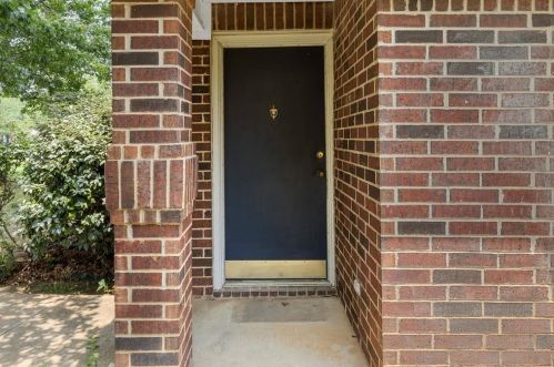 405 Crowe Dr, Euless TX  76040-4159 exterior
