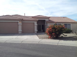6828 19th St, Phoenix AZ  85042-5764 exterior