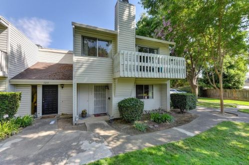 7233 Cinnamon Cir, Citrus Heights, CA 95621-6448