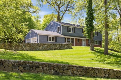 104 Highline Trl, Stamford, CT 06902-1005