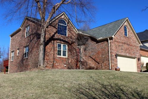 2197 Westmont Ct, Lexington, KY 40513-1222