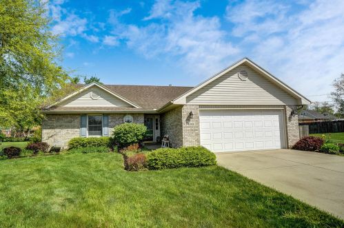 103 Folkerth Ct, Englewood, OH 45322-8777