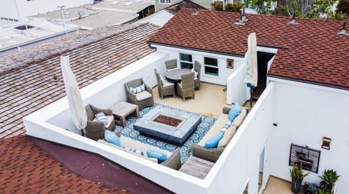 2128 Seville Ave, Newport Beach, CA 92661-1533
