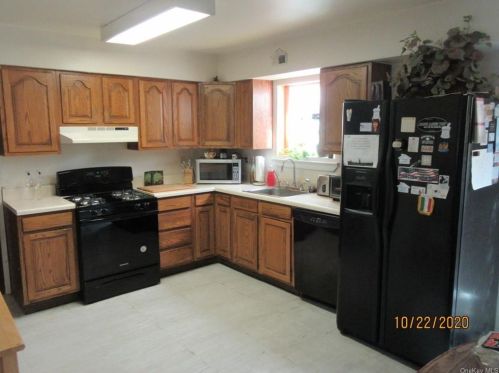 48 Connors Rd, Middletown NY 10941-1832 exterior