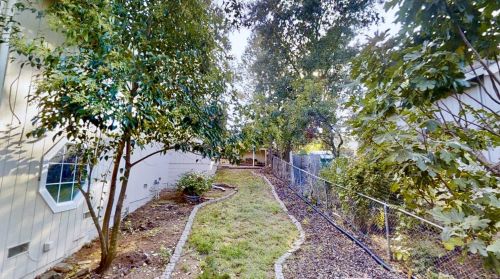 2440 Knollwood Dr, Shingle Springs CA 95682-8925 exterior