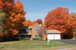 137 Kent Dr, Manchester, CT 06042-2258