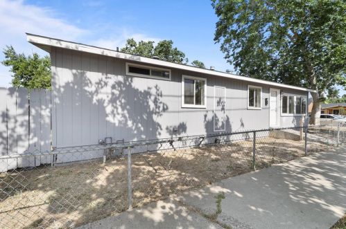 303 Washington St, Modesto CA  95351-2837 exterior