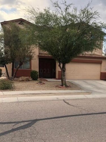 6516 Blue Star Dr, Tucson, AZ 85757-8498