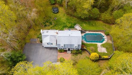 109 Flanders Rd, Stonington, CT 06378-2416
